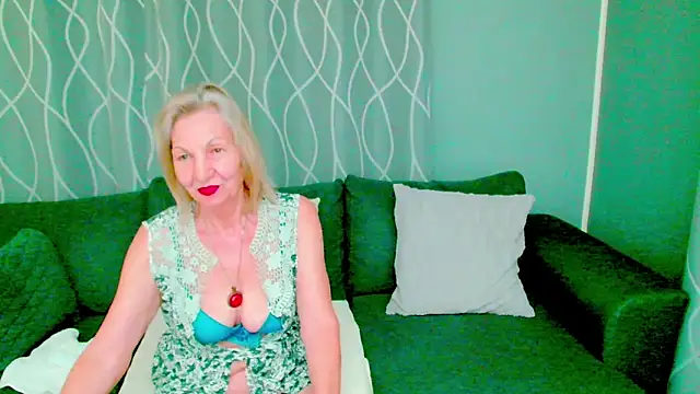 Snapshot of adeleadison chatting on September 15, 2025, 5:13 pm adeleadison online show from September 15, 2025, 5:13 pm