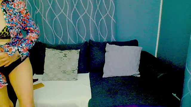 Snapshot of adeleadison chatting on November 1, 2025, 5:25 am adeleadison online show from November 1, 2025, 5:25 am