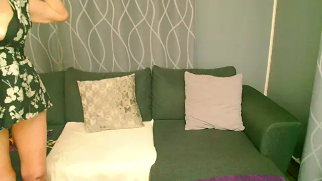 Snapshot of adeleadison chatting on November 23, 2025, 5:17 am adeleadison online show from November 23, 2025, 5:17 am