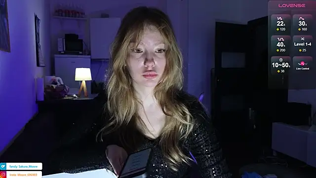 Snapshot of Sakura_Moore chatting on March 3, 2025, 8:19 am Sakura Moore online show from March 3, 2025, 8:19 am