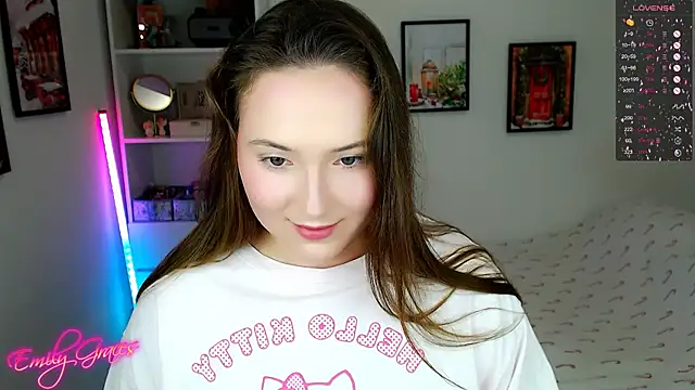 Snapshot of EmilyxxGraces chatting on January 9, 2026, 1:56 am EmilyxxGraces online show from January 9, 2026, 1:56 am