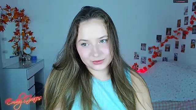 Snapshot of EmilyxxGraces chatting on September 21, 2025, 8:36 pm EmilyxxGraces online show from September 21, 2025, 8:36 pm