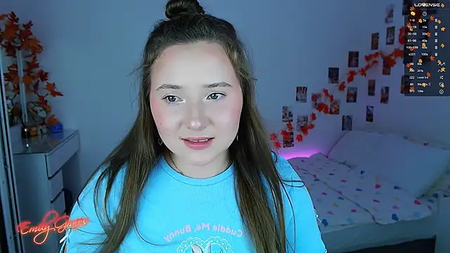 Snapshot of EmilyxxGraces chatting on October 10, 2025, 8:31 pm EmilyxxGraces online show from October 10, 2025, 8:31 pm