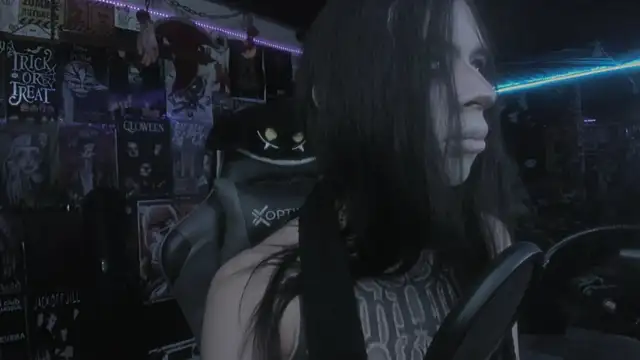 Snapshot of rotten_dreams chatting on March 22, 2025, 10:48 pm rotten dreams online show from March 22, 2025, 10:48 pm