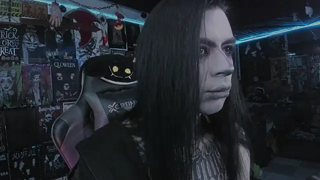 Snapshot of rotten_dreams chatting on December 3, 2025, 11:25 pm rotten dreams online show from December 3, 2025, 11:25 pm