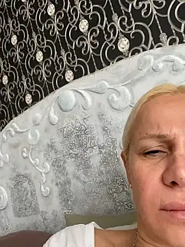 Snapshot of DeboraXporn chatting on November 17, 2025, 6:17 am DeboraXporn online show from November 17, 2025, 6:17 am