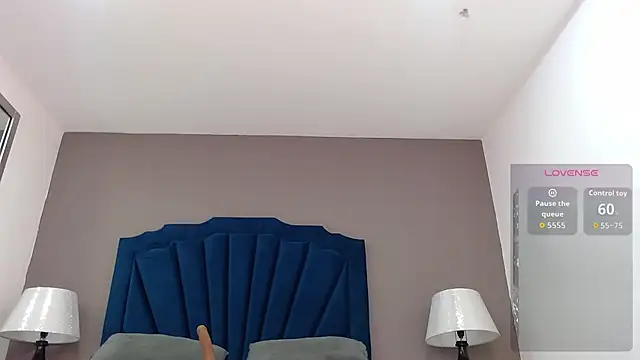 KatiaFosterr online show from November 5, 2025, 3:26 pm