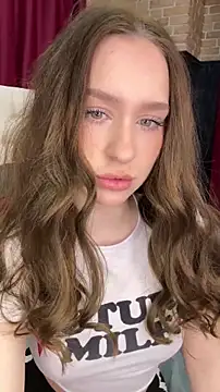 Snapshot of Jackie_White_ chatting on December 5, 2025, 2:43 am Jackie White online show from December 5, 2025, 2:43 am