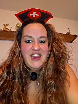 justtess online show from February 4, 2026, 9:43 pm