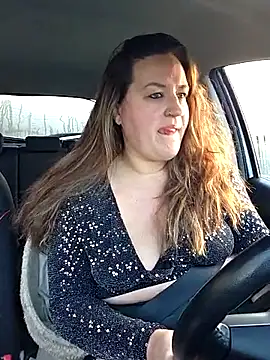 Snapshot of justtess chatting on December 14, 2025, 9:15 am justtess online show from December 14, 2025, 9:15 am