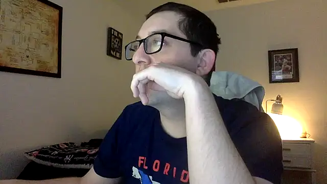 Snapshot of Milflover96 chatting on March 20, 2025, 10:51 pm Milflover96 online show from March 20, 2025, 10:51 pm