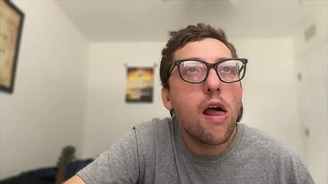 Snapshot of Milflover96 chatting on November 14, 2025, 4:32 pm Milflover96 online show from November 14, 2025, 4:32 pm