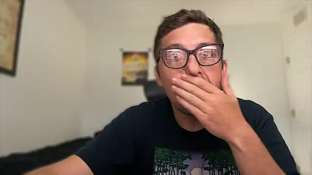 Snapshot of Milflover96 chatting on October 27, 2025, 12:39 pm Milflover96 online show from October 27, 2025, 12:39 pm