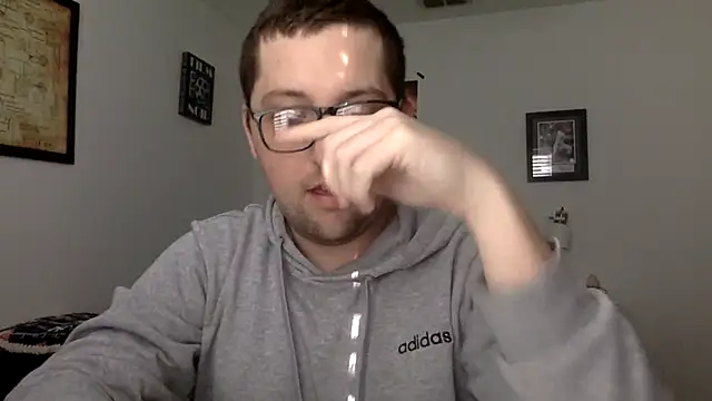 Snapshot of Milflover96 chatting on March 19, 2025, 10:09 pm Milflover96 online show from March 19, 2025, 10:09 pm