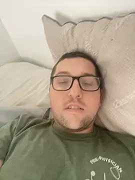 Snapshot of Milflover96 chatting on March 8, 2025, 9:29 pm Milflover96 online show from March 8, 2025, 9:29 pm