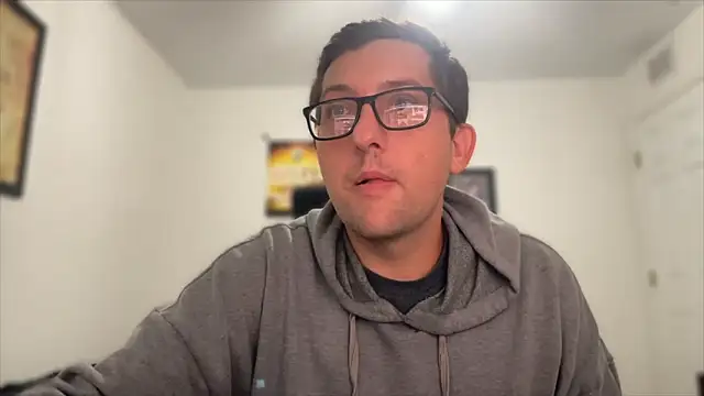 Snapshot of Milflover96 chatting on December 1, 2025, 12:00 am Milflover96 online show from December 1, 2025, 12:00 am