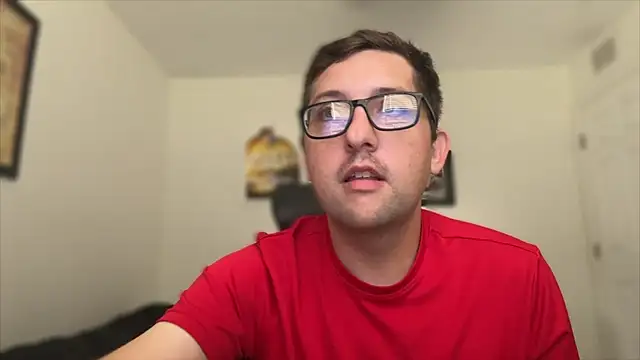 Snapshot of Milflover96 chatting on October 8, 2025, 1:56 pm Milflover96 online show from October 8, 2025, 1:56 pm