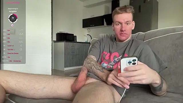 Snapshot of jaffersonlouis chatting on October 13, 2025, 5:09 am jaffersonlouis online show from October 13, 2025, 5:09 am