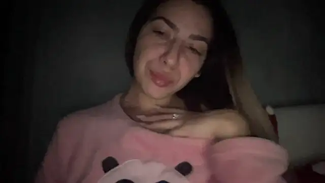 Snapshot of sarrah_rossy chatting on November 26, 2025, 10:10 pm sarrah rossy online show from November 26, 2025, 10:10 pm