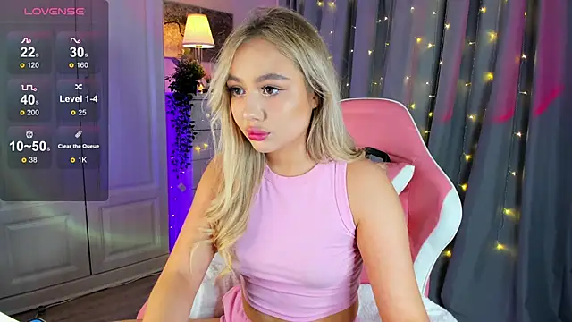 Snapshot of _Loneve__ chatting on March 6, 2025, 5:11 pm  Loneve   online show from March 6, 2025, 5:11 pm