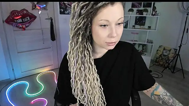 HoneySallyMoore online show from March 1, 2026, 4:51 pm