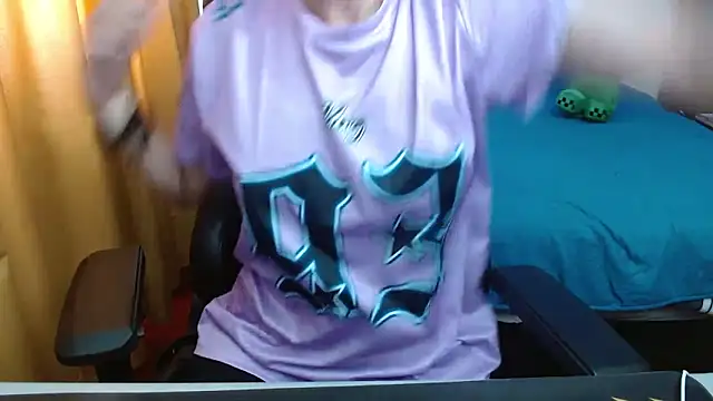 duo peludoo online show from March 12, 2026, 3:27 pm