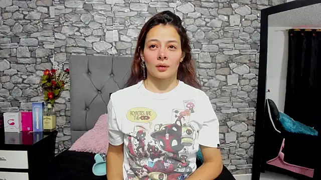 Snapshot of nicky_angel1 chatting on October 3, 2025, 11:34 am nicky angel1 online show from October 3, 2025, 11:34 am