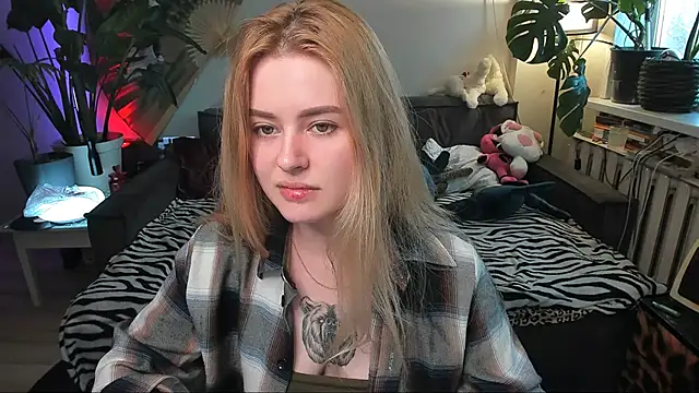 Alexa Pirs online show from March 21, 2026, 2:43 pm