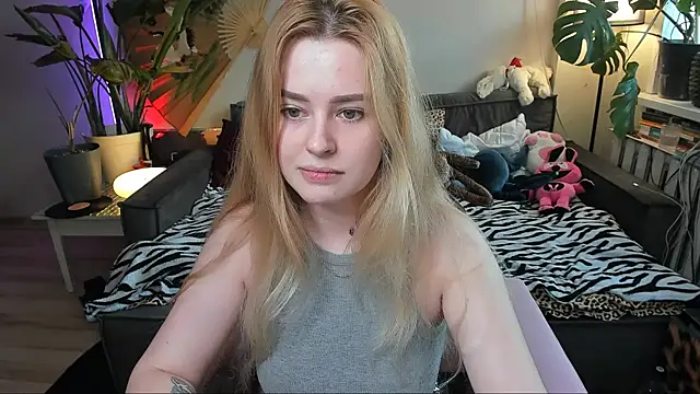 Alexa Pirs online show from April 5, 2026, 2:57 pm