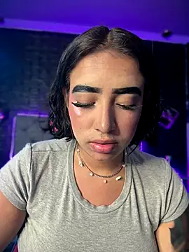 Snapshot of Scarlett-LS chatting on December 23, 2025, 2:22 am Scarlett-LS online show from December 23, 2025, 2:22 am