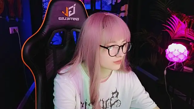 Akemi Sora  online show from March 3, 2025, 6:24 pm