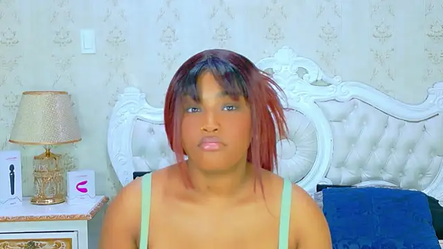 TianahGlow online show from February 10, 2026, 8:19 pm