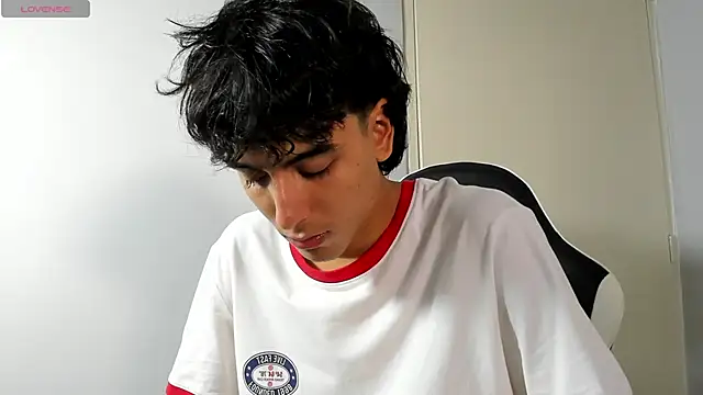 Snapshot of salvatore_montt chatting on February 24, 2025, 11:52 pm salvatore montt online show from February 24, 2025, 11:52 pm