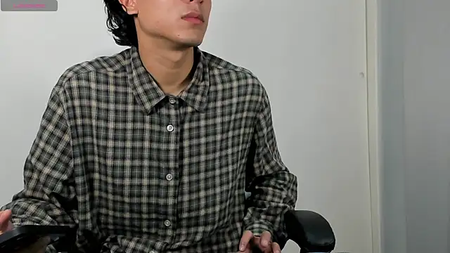 Snapshot of salvatore_montt chatting on March 1, 2025, 5:52 am salvatore montt online show from March 1, 2025, 5:52 am