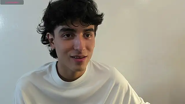 Snapshot of salvatore_montt chatting on March 9, 2025, 1:35 am salvatore montt online show from March 9, 2025, 1:35 am