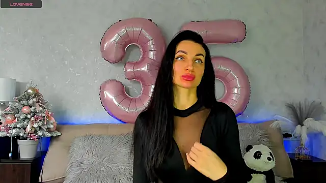 Tina Mart online show from December 5, 2025, 11:31 am