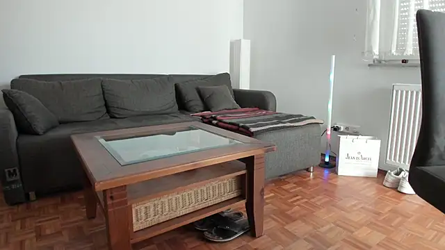 Snapshot of molicaremolicare chatting on November 7, 2025, 8:52 am molicaremolicare online show from November 7, 2025, 8:52 am