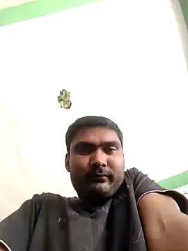 Snapshot of ccuteboyyyy chatting on February 26, 2025, 8:39 am ccuteboyyyy online show from February 26, 2025, 8:39 am