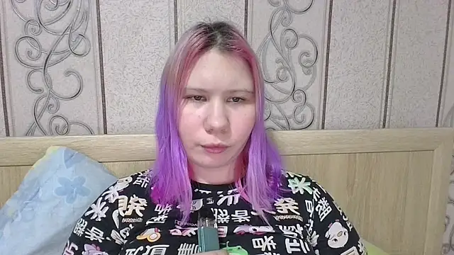 Little kitsune1707 online show from December 4, 2025, 9:30 am