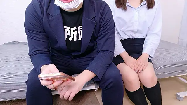 Snapshot of YARASERO-kun chatting on January 18, 2026, 11:35 am YARASERO-kun online show from January 18, 2026, 11:35 am