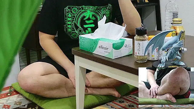 Snapshot of YARASERO-kun chatting on February 14, 2026, 10:26 am YARASERO-kun online show from February 14, 2026, 10:26 am