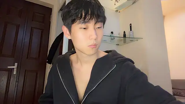 Snapshot of Brian_Stars chatting on December 17, 2025, 9:42 pm Brian Stars online show from December 17, 2025, 9:42 pm