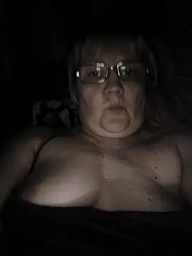 Violet5364 online show from April 16, 2026, 9:39 pm