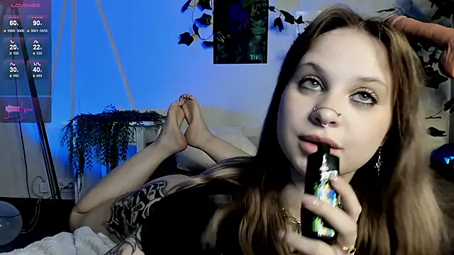 marynixoxo online show from March 4, 2025, 5:21 am