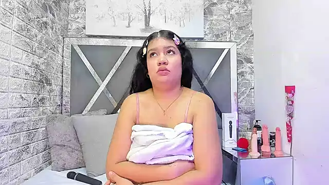 EvansDarling online show from February 14, 2026, 2:28 pm