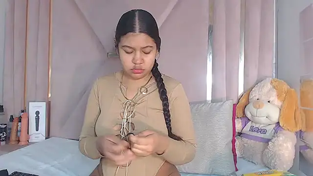 EvansDarling online show from December 3, 2025, 11:53 am