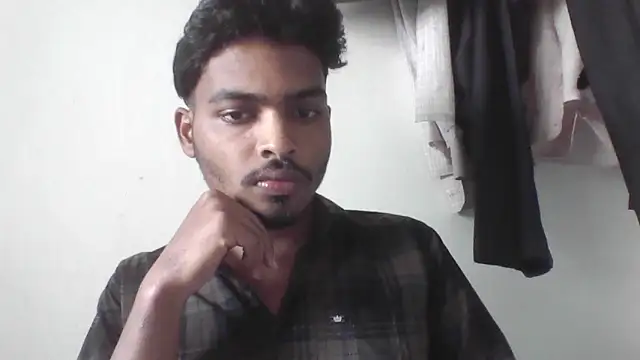 Snapshot of Harsh424242 chatting on February 25, 2025, 6:12 pm Harsh424242 online show from February 25, 2025, 6:12 pm