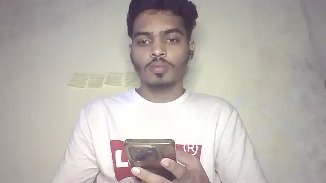 Snapshot of Harsh424242 chatting on December 15, 2025, 8:42 am Harsh424242 online show from December 15, 2025, 8:42 am