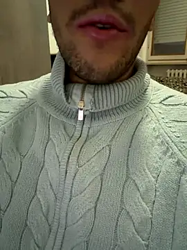 yaxxx03 online show from November 7, 2025, 4:22 pm