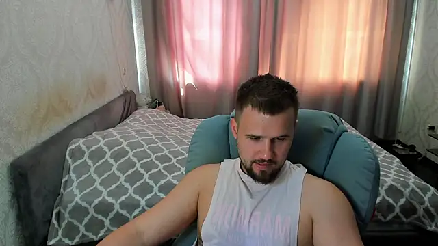 Snapshot of Vladik_b chatting on July 23, 2026, 9:28 am Vladik b online show from July 23, 2026, 9:28 am